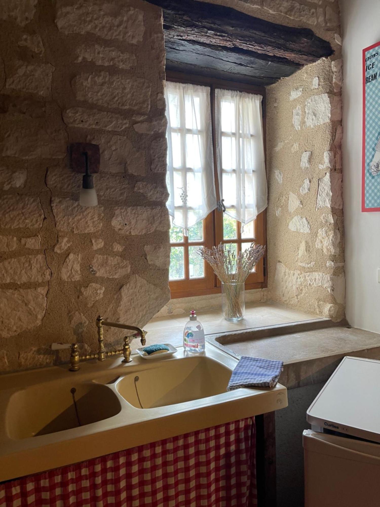 La Maison D'Alienor - Gites De Caractere A Chablis - 89 Exterior foto